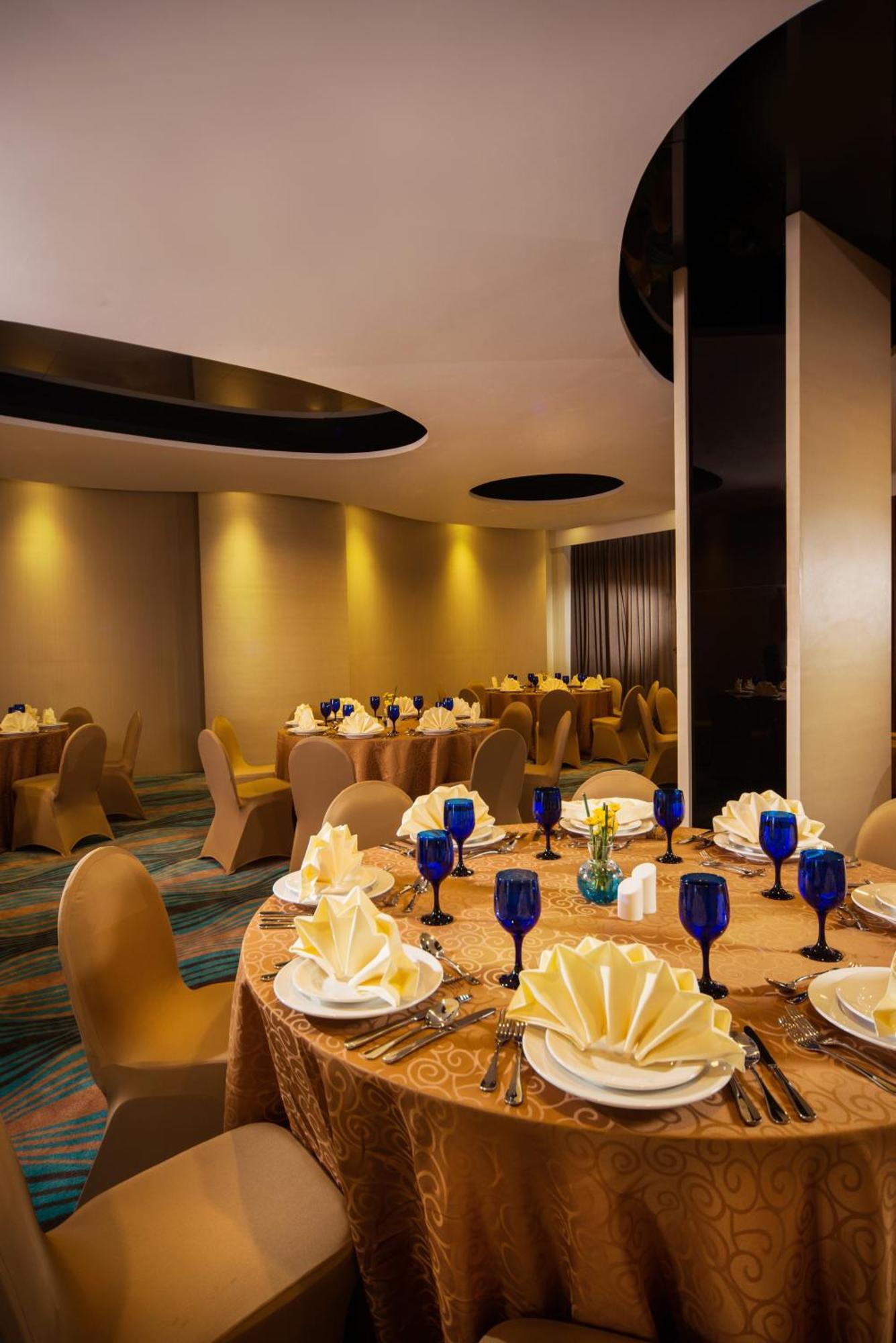 Blue Sky Hotel Petamburan Джакарта Екстер'єр фото
