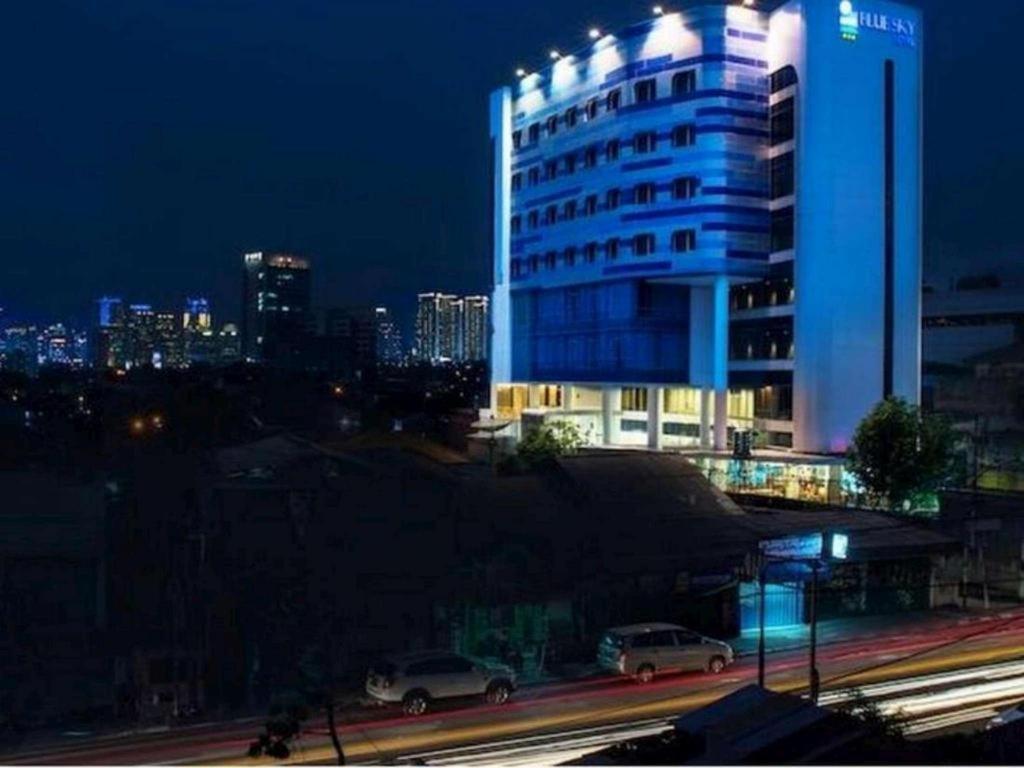Blue Sky Hotel Petamburan Джакарта Екстер'єр фото