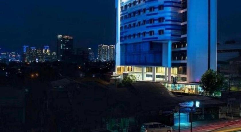 Blue Sky Hotel Petamburan Джакарта Екстер'єр фото